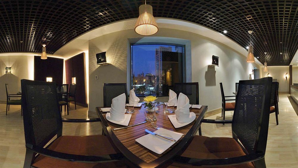 Le Royal Tower Hotel Kuwait City Ngoại thất bức ảnh