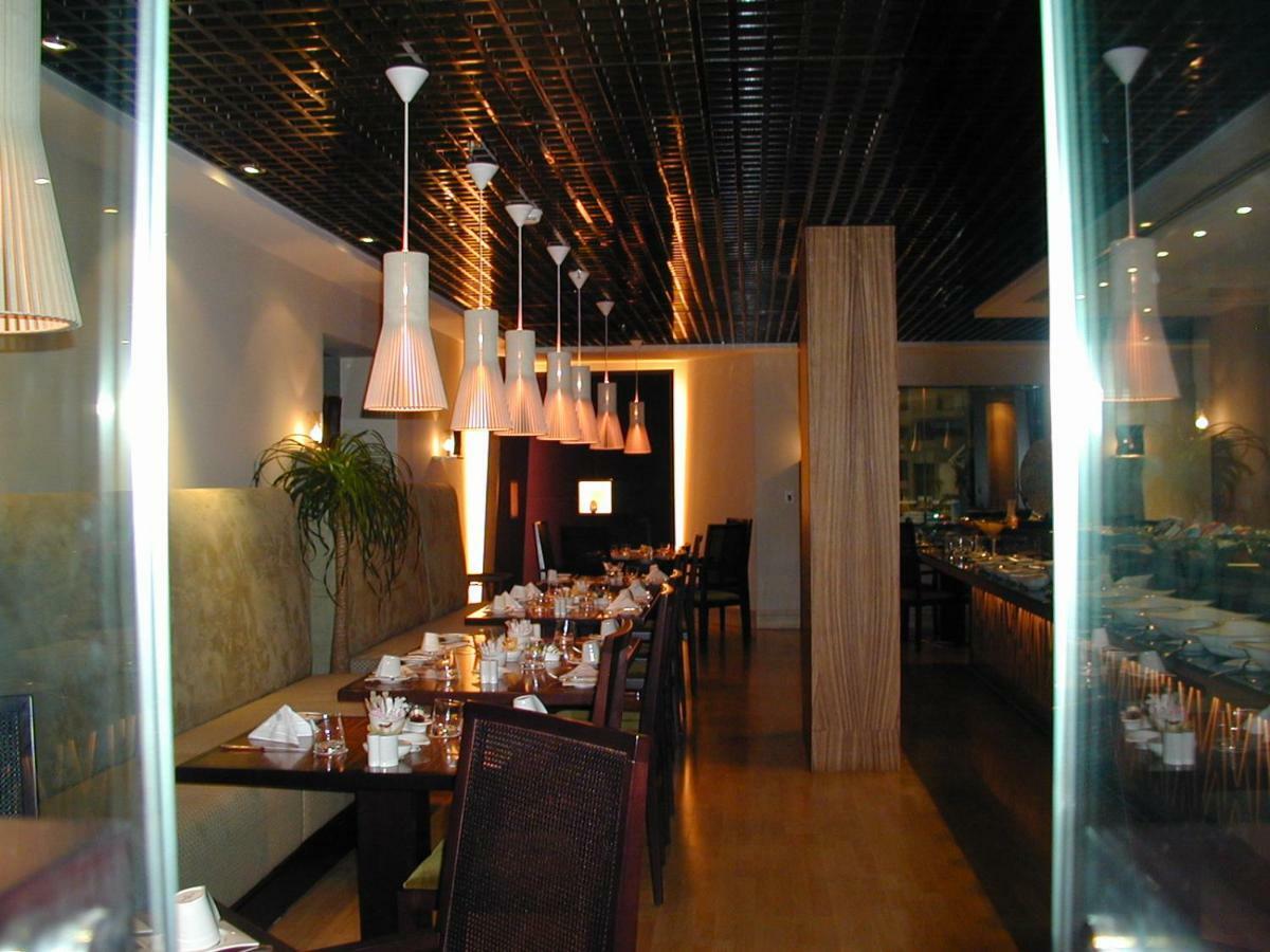 Le Royal Tower Hotel Kuwait City Ngoại thất bức ảnh