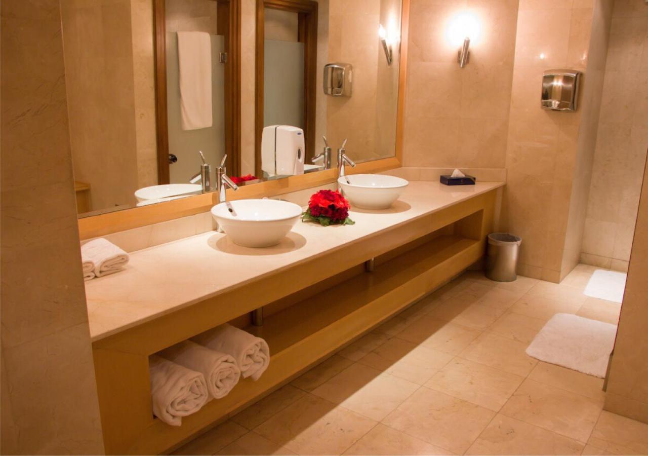 Le Royal Tower Hotel Kuwait City Ngoại thất bức ảnh
